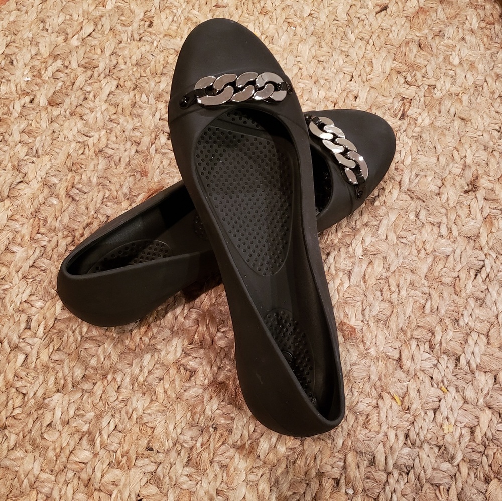 Crocs Ballet Flats w/chain embellishment -Like new